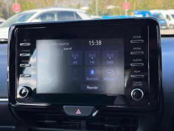 TOYOTA YARIS 1.5 Vvt-H Icon Hatchback 5Dr Petrol Hybrid E-Cvt Euro 6 (S/S) (1