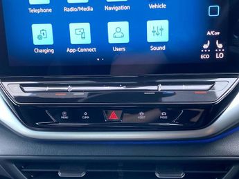 VOLKSWAGEN ID.5 Pro 77Kwh Style Suv 5Dr Electric Auto (174 Ps)