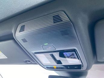 VOLKSWAGEN ID.5 Pro 77Kwh Style Suv 5Dr Electric Auto (174 Ps)