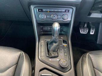 VOLKSWAGEN TIGUAN 2.0 Bitdi R-Line Suv 5Dr Diesel Dsg 4Motion Euro 6 (S/S) (240 Ps