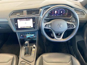 VOLKSWAGEN TIGUAN 1.5 Tsi R-Line Suv 5Dr Petrol Dsg Euro 6 (S/S) (150 Ps)