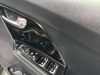 KIA NIRO 1.6 Gdi Phev 3 5Dr Dct