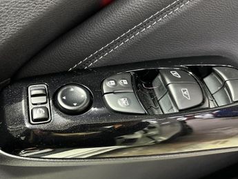 NISSAN JUKE 1.0 Dig-T Tekna 5Dr Dct