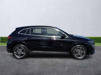 MERCEDES-BENZ GLA Gla 200 Amg Line Executive 5Dr Auto