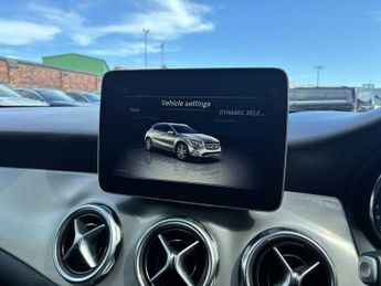 MERCEDES-BENZ GLA Gla 250 4Matic Amg Line Premium Plus 5Dr Auto