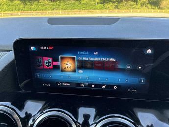 MERCEDES-BENZ GLA Gla 180 Amg Line Executive 5Dr Auto