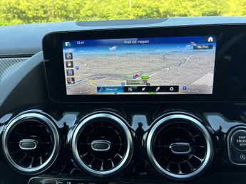 MERCEDES-BENZ GLA Gla 180 Amg Line Executive 5Dr Auto