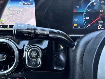 MERCEDES-BENZ GLA Gla 180 Amg Line Executive 5Dr Auto