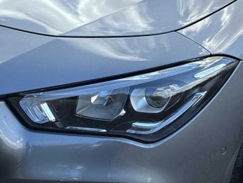 MERCEDES-BENZ CLA Cla 220D Amg Line Premium 4Dr Tip Auto