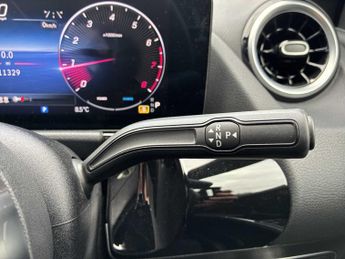 MERCEDES-BENZ GLA Gla 200 Sport Executive 5Dr Auto