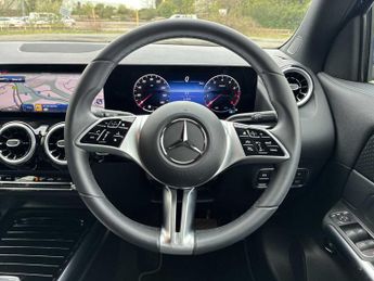 MERCEDES-BENZ GLA Gla 200 Sport Executive 5Dr Auto