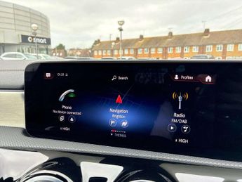 MERCEDES-BENZ CLA Cla 250E Amg Line Premium 4Dr Tip Auto