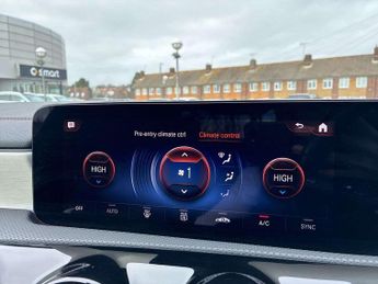 MERCEDES-BENZ CLA Cla 250E Amg Line Premium 4Dr Tip Auto