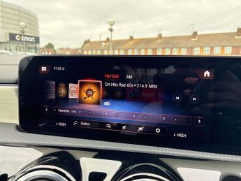 MERCEDES-BENZ CLA Cla 250E Amg Line Premium 4Dr Tip Auto