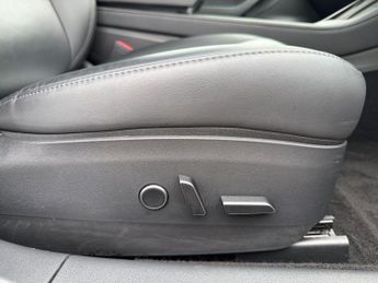 TESLA MODEL 3 Standard Range Plus Saloon 4Dr Electric Auto Rwd (241 Bhp)