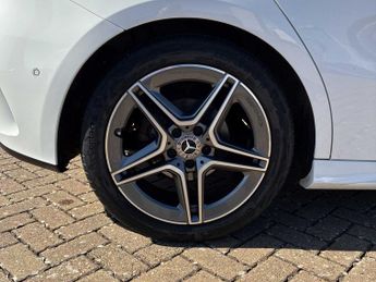 MERCEDES-BENZ A CLASS A180 Amg Line Premium 5Dr Auto