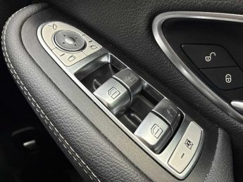 MERCEDES-BENZ EQC Eqc 400 300Kw Amg Line Edition 80Kwh 5Dr Auto