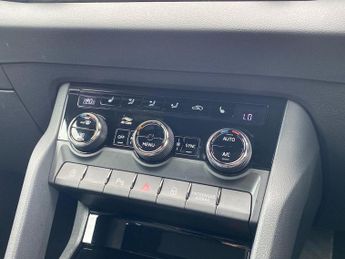 SKODA KAROQ 1.5 Tsi Act Sportline Suv 5Dr Petrol Dsg Euro 6 (S/S) (150 Ps)