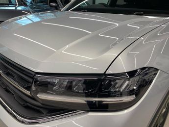 VOLKSWAGEN T-Cross 1.0 Tsi 115 R-Line 5Dr Dsg