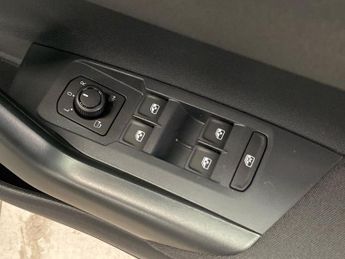 VOLKSWAGEN Taigo 1.0 Tsi 115 Match 5Dr Dsg