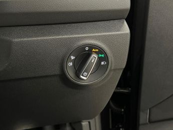 VOLKSWAGEN T-ROC 1.5 Tsi R-Line 2Dr Dsg