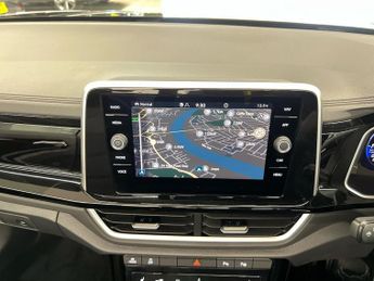 VOLKSWAGEN T-ROC 1.5 Tsi R-Line 2Dr Dsg