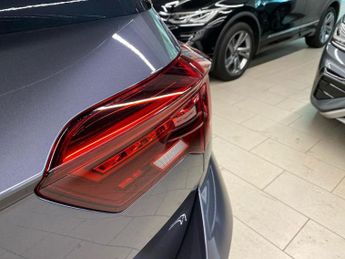 VOLKSWAGEN T-ROC 1.5 Tsi R-Line 2Dr Dsg