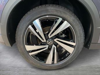 VOLKSWAGEN T-ROC 1.5 Tsi R-Line 2Dr Dsg