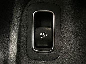 MERCEDES-BENZ CLA 2.0 Cla35H Mhev Amg (Premium Plus) Coupe 4Dr Petrol Hybrid 8G-Dc