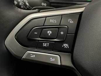 VOLKSWAGEN T-CROSS 1.0 Tsi 115 Life 5Dr Dsg