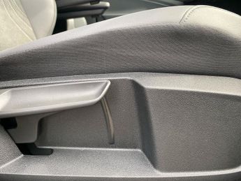 VOLKSWAGEN Id.4 210Kw Match Pro 77Kwh 5Dr Auto