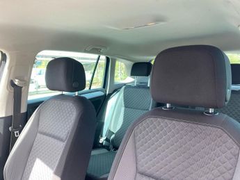 VOLKSWAGEN TIGUAN 2.0 Tdi Se Navigation Suv 5Dr Diesel Dsg 4Motion Euro 6 (S/S) (1