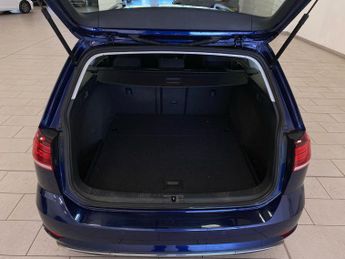 VOLKSWAGEN GOLF 2.0 Tdi Se Nav Estate 5Dr Diesel Dsg Euro 6 (S/S) (150 Ps)