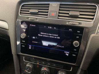 VOLKSWAGEN GOLF 2.0 Tdi Se Nav Estate 5Dr Diesel Dsg Euro 6 (S/S) (150 Ps)