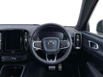 VOLVO XC40 1.5 T3 R-Design Pro Suv 5Dr Petrol Auto Euro 6 (S/S) (163 Ps)