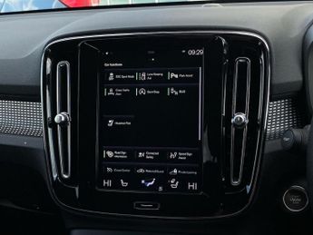 VOLVO XC40 1.5 T3 R-Design Pro Suv 5Dr Petrol Auto Euro 6 (S/S) (163 Ps)