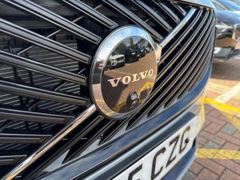 VOLVO XC90 Xc90 2.0 B5 Awd Petrol Plus Dark Geartronic