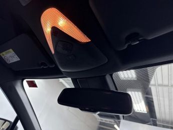 TOYOTA C-HR 1.8 Vvt-H Dynamic Suv 5Dr Petrol Hybrid Cvt Euro 6 (S/S) (122 Ps