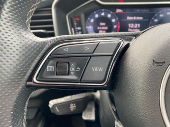 AUDI A1 1.0 Tfsi 30 S Line Sportback 5Dr Petrol S Tronic Euro 6 (S/S) (1