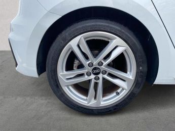 AUDI A1 1.0 Tfsi 30 S Line Sportback 5Dr Petrol S Tronic Euro 6 (S/S) (1