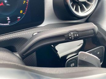 MERCEDES-BENZ CLA Cla 200 Amg Line Premium 4Dr Tip Auto