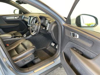 VOLVO XC40 1.5H T5 Twin Engine Recharge 10.7Kwh R-Design Pro Suv 5Dr Petrol