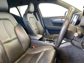 VOLVO XC40 1.5H T5 Twin Engine Recharge 10.7Kwh R-Design Pro Suv 5Dr Petrol