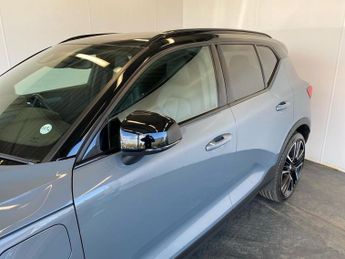 VOLVO XC40 1.5H T5 Twin Engine Recharge 10.7Kwh R-Design Pro Suv 5Dr Petrol