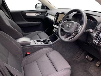 VOLVO XC40 2.0 B4 Mhev Momentum Suv 5Dr Petrol Hybrid Auto Awd Euro 6 (S/S)