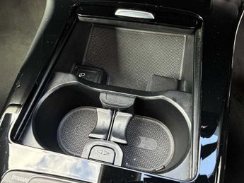 MERCEDES-BENZ A CLASS A180 Amg Line Premium 5Dr Auto