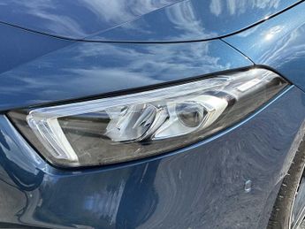 MERCEDES-BENZ A CLASS A180 Amg Line Premium 5Dr Auto