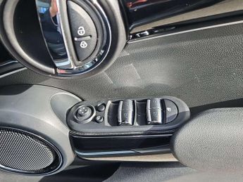 MINI COOPER 1.5 C Classic 5Dr Auto