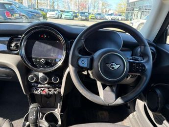 MINI HATCHBACK 1.5 Cooper Classic 3Dr Auto