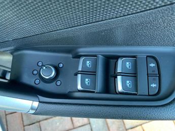 AUDI Q2 1.5 Tfsi Cod 35 Sport Suv 5Dr Petrol S Tronic Euro 6 (S/S) (150 